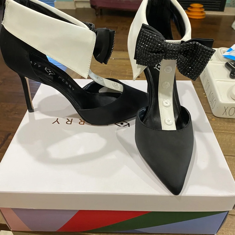 COPY - Katy Perry shoes - Picture 2 of 7